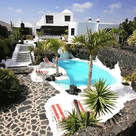 Casa Teiga فيلة *